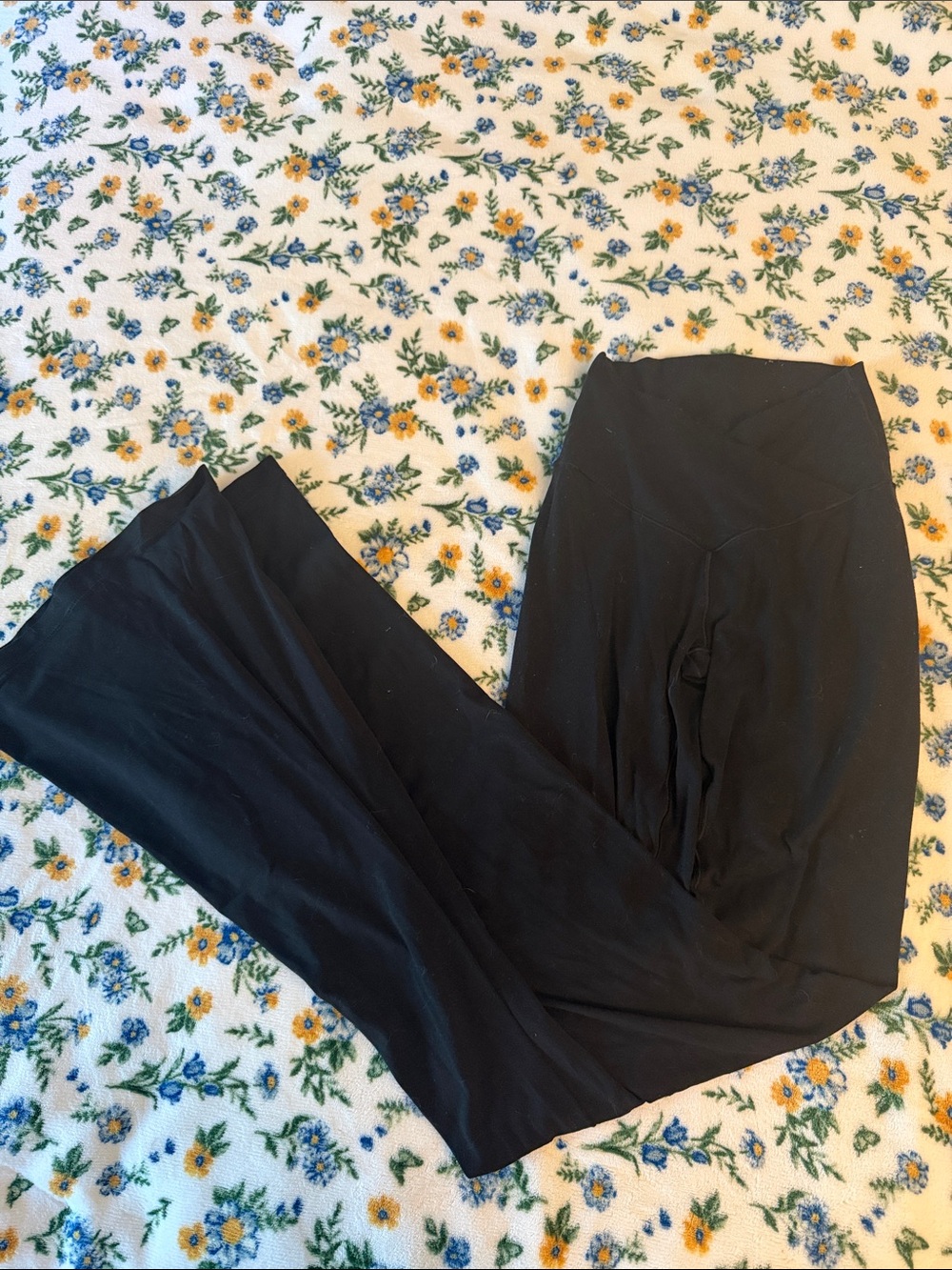 Aerie Black High-Waist Flared Leggings